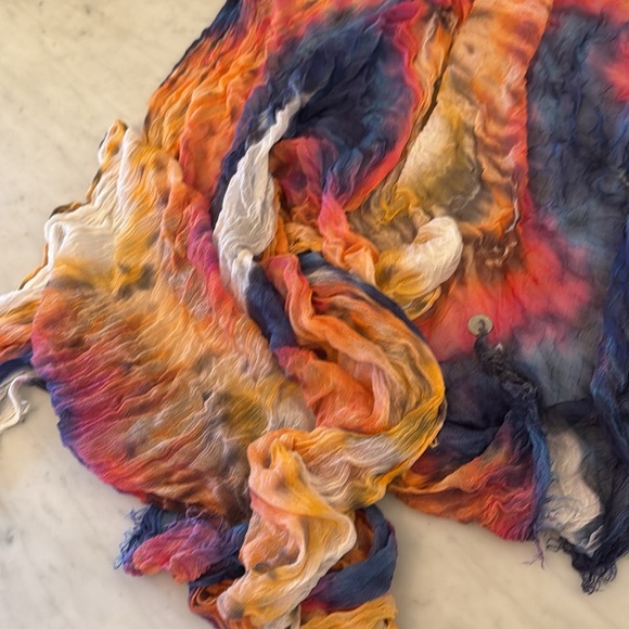 Brightly twisted tie-dyed, fringed scarf. Gently worn colors of blue, purple etc - Picture 6 of 6